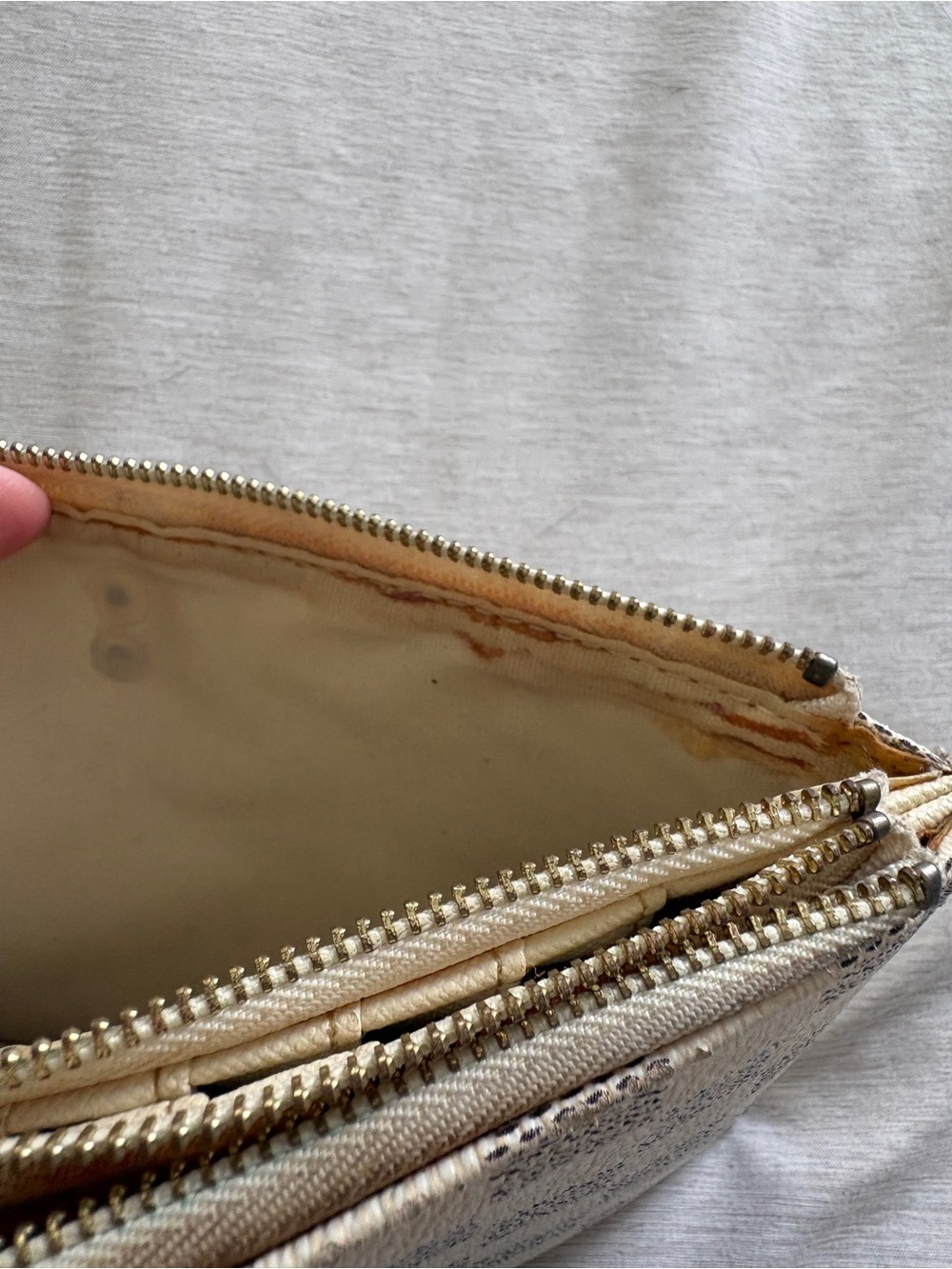 Wallet - Picture 5 of 8
